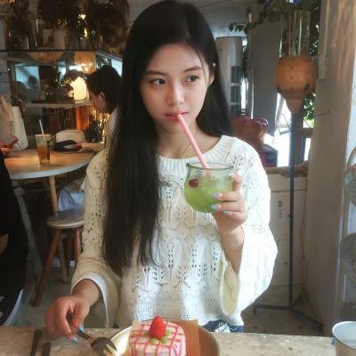 跳舞的红色公交
